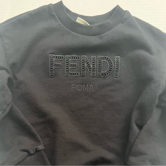 Fendi kids boots size 31. Fendi sweatshirt boys size 6Y - Picture 3 of 3